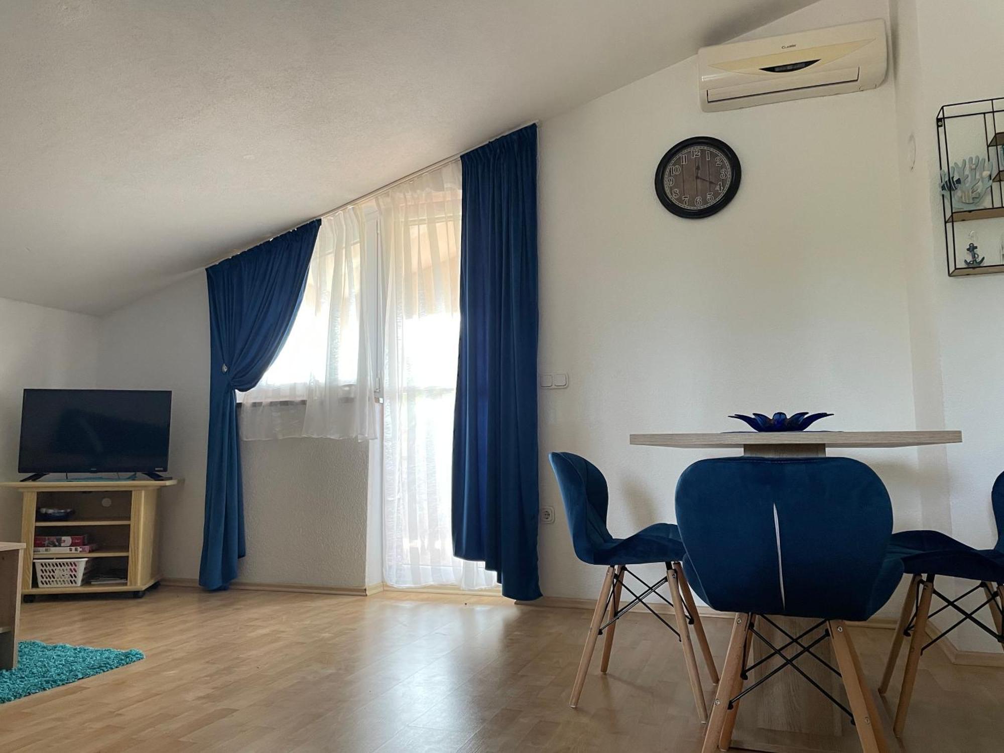 Apartments Dora โปเรช ภายนอก รูปภาพ
